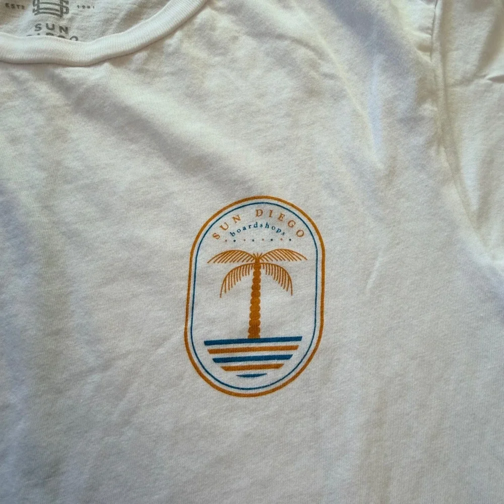 Sun Diego Boardshops Palm Tree Graphic T-Shirt Small White Beach Summer Surf - Picture 2 of 5